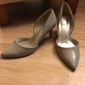 Size 9 Bandolino, nude heels